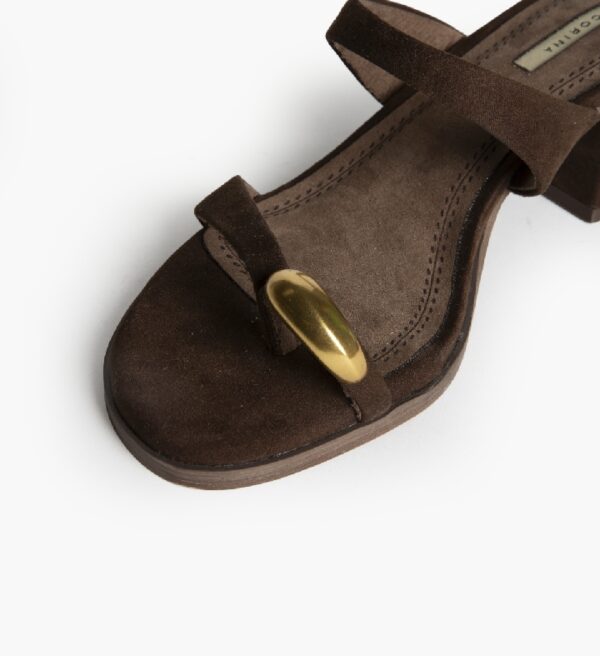 Alternative view of Sandalia M6323 Tacón Café