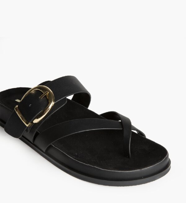 Alternative view of Sandalia M6410 plana Negra