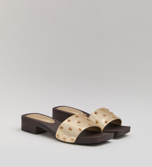 Alternative view of Zueco Madera Tachas Oro