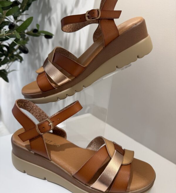 Sandalia Caroa Camel