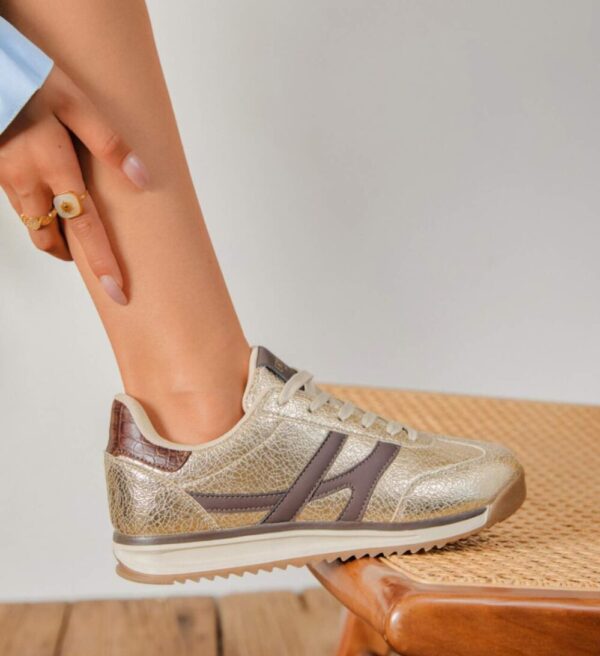 Deportiva Laisa Oro